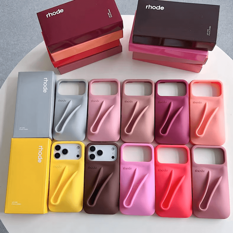 Rhode iPhone cover with lip tint